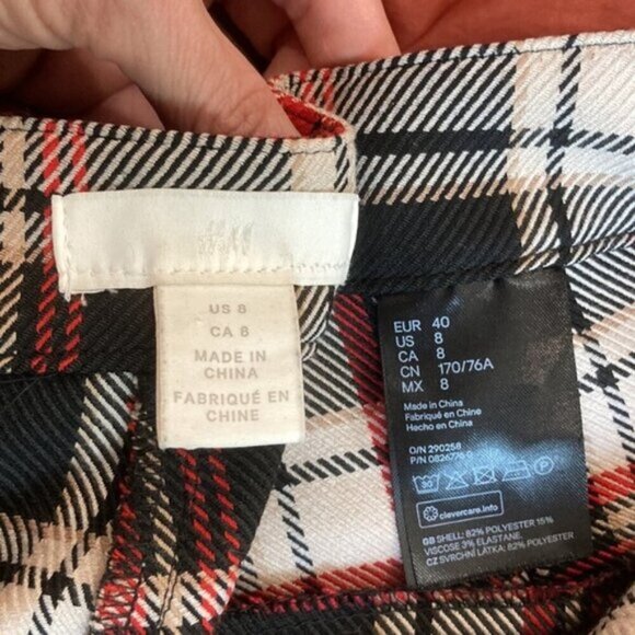 H&M Red Plaid High Rise Crop Pants Size 8 - Picture 10 of 13
